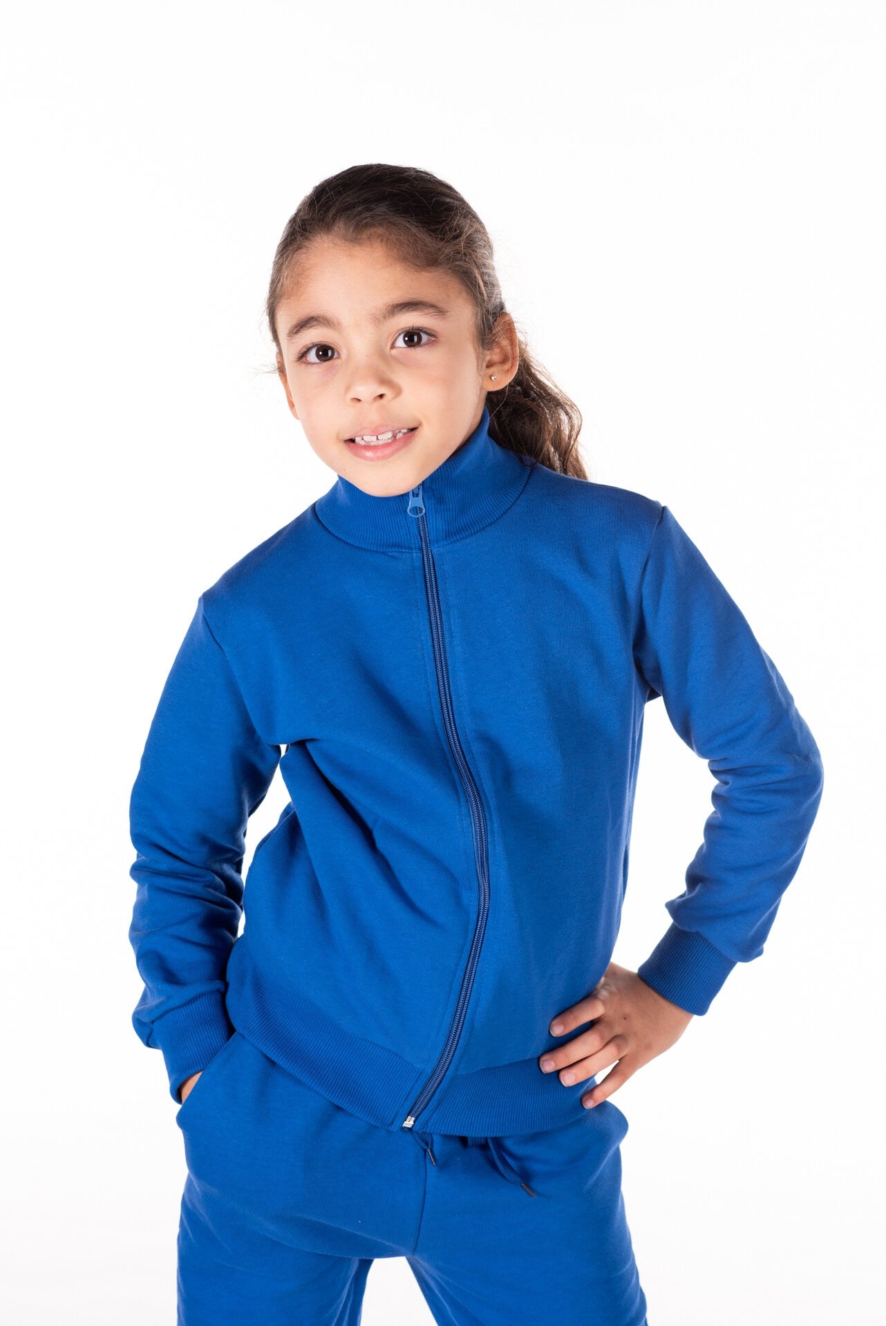 2019TUTAZZ08 Tuta completa in cotone garzato 320 grammi "Cool kids" made in italy
ottima qualità da 2 a 10 anni