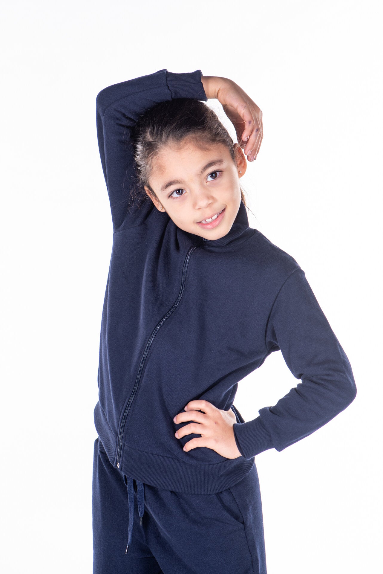 2019TUTBL03 Tuta completa in cotone garzato 320 grammi "Cool kids" 
made in italy ottima qualità da 2 a 10 anni.