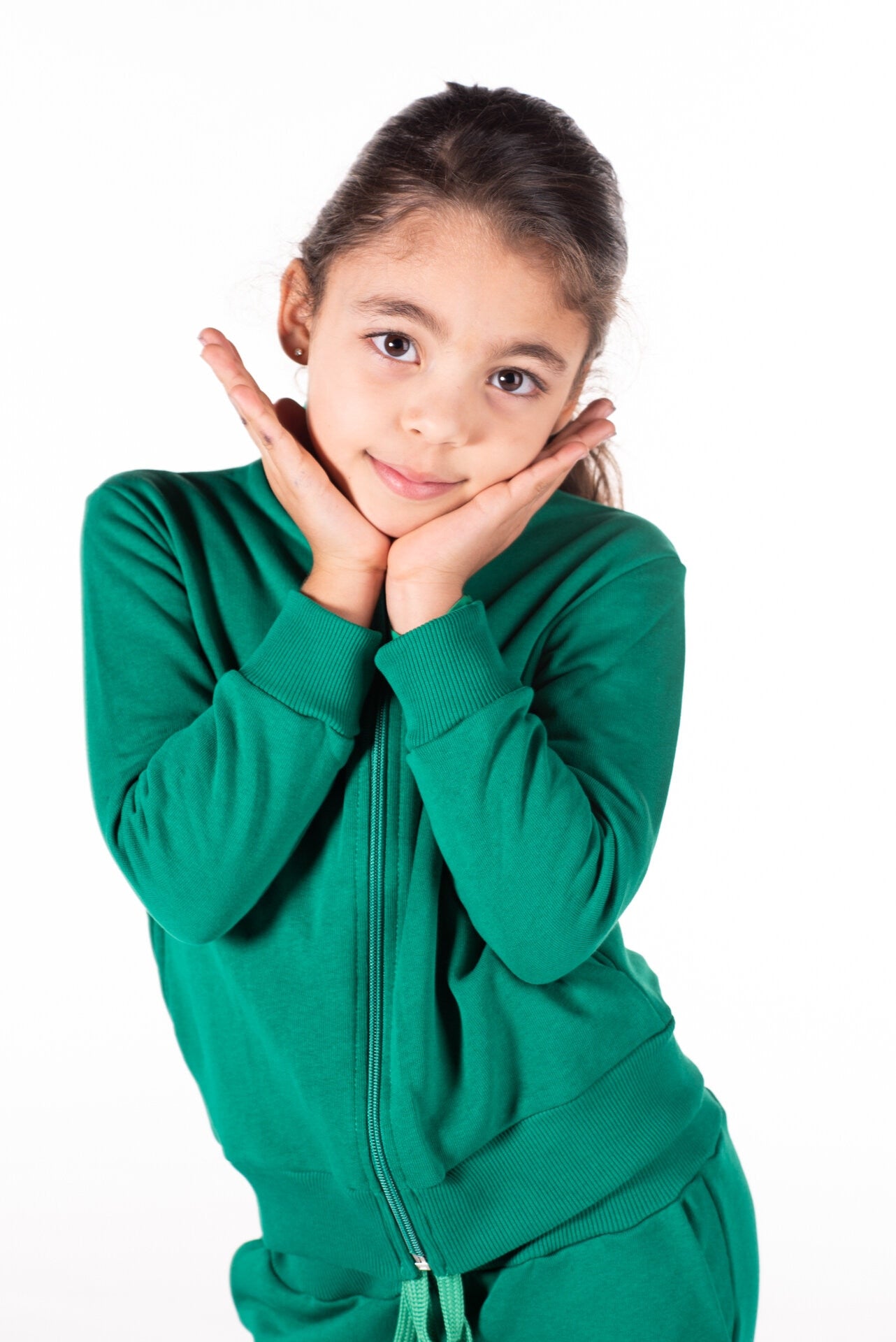 2019TUTVER05 Tuta completa in cotone garzato 320 grammi "Cool kids" 
made in italy ottima qualità da 2 a 10 anni.