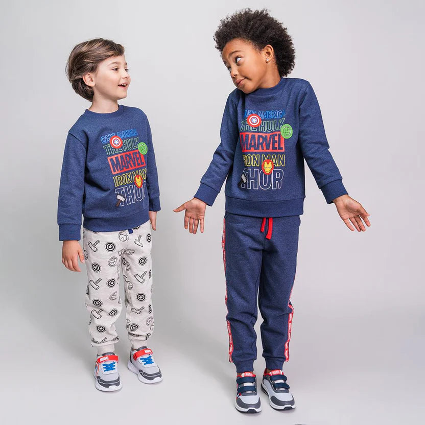 Pacchetto Avengers Deluxe - Tuta, Sacca e Orologio Marvel per Bambini