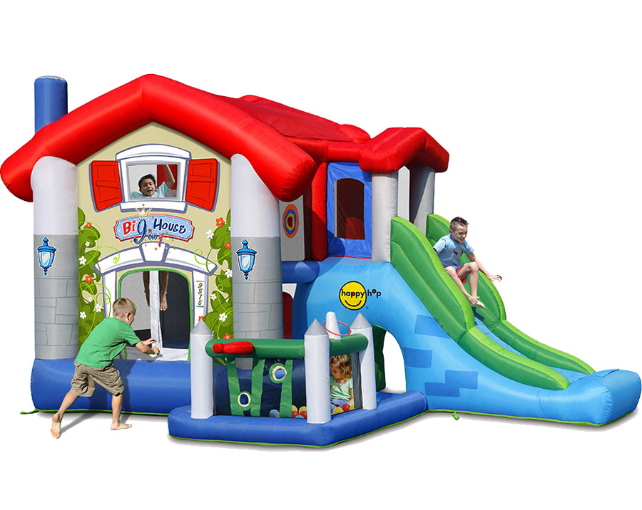 9015 gonfiabile big house
Divertente e colorato! 
Vivi un’atmosfera serena e di festa con la tua grande casa dei sogni, ricca di giochi e attività per tutta la famiglia! Con il salterello, la vaschetta di palline e il suo scivolo, Big House è adatta