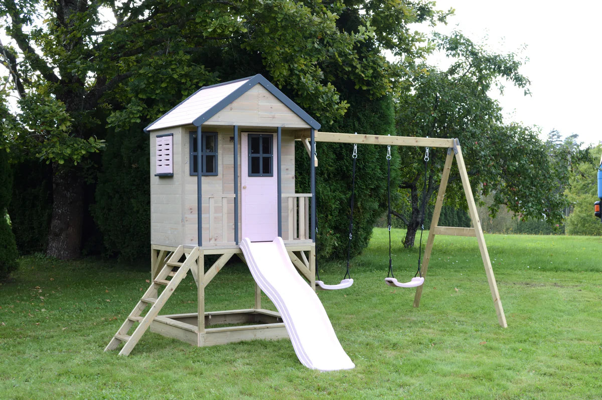 Casetta in Legno M60 Adventure Cottage con Piattaforma, Scivolo e Altalena Doppia
