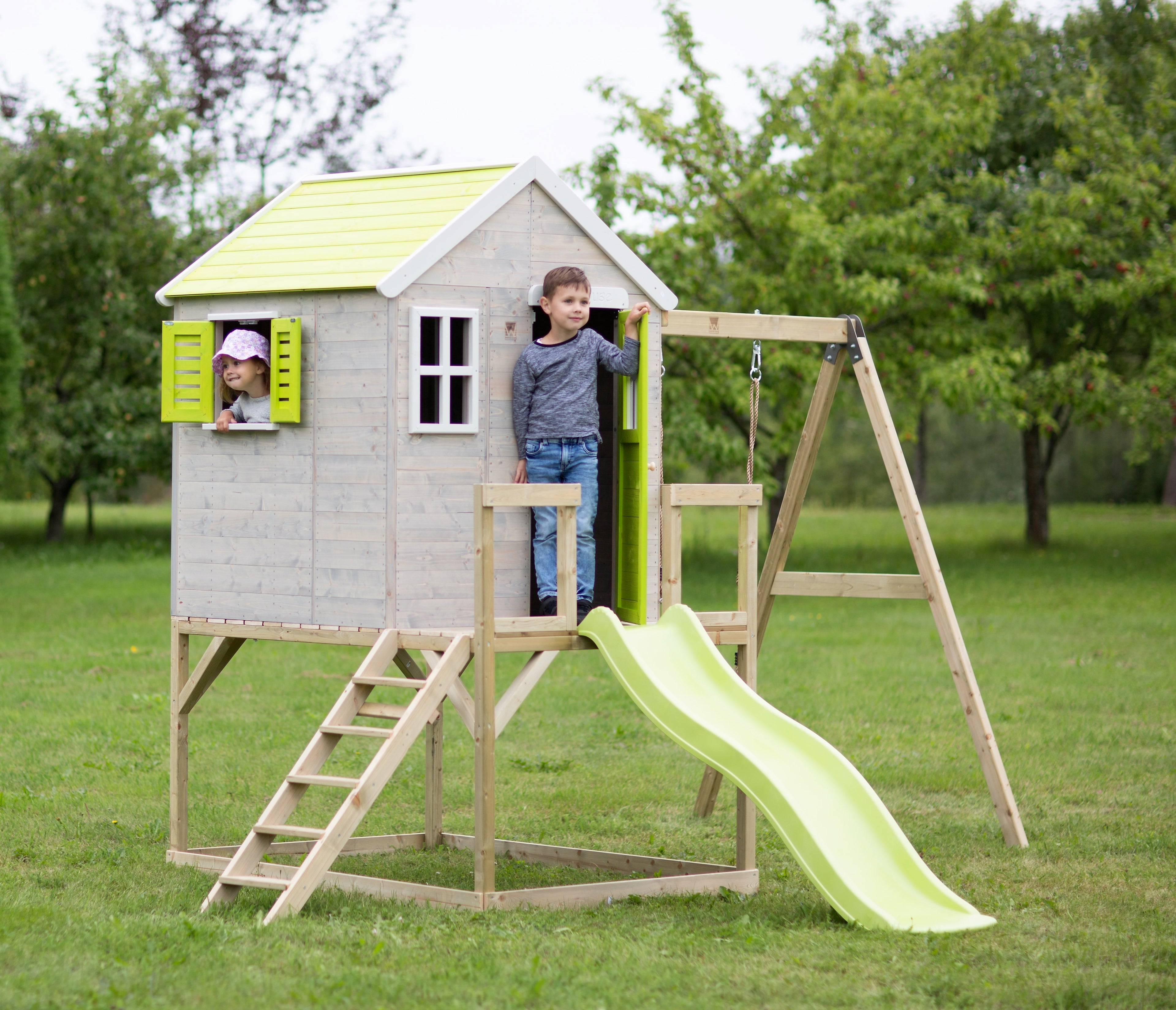 M24LIM Grande Casa Modular Playhouse My Lodge Verde Lime con Altalena e Scivolo