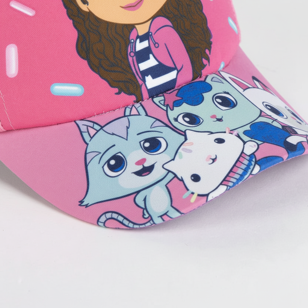 Zoom visiera cappellino con stampa Gabby e gattini e dettaglio cuciture