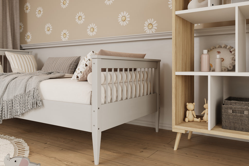Bed Emilia bia¸e with a foam mattress 160x80